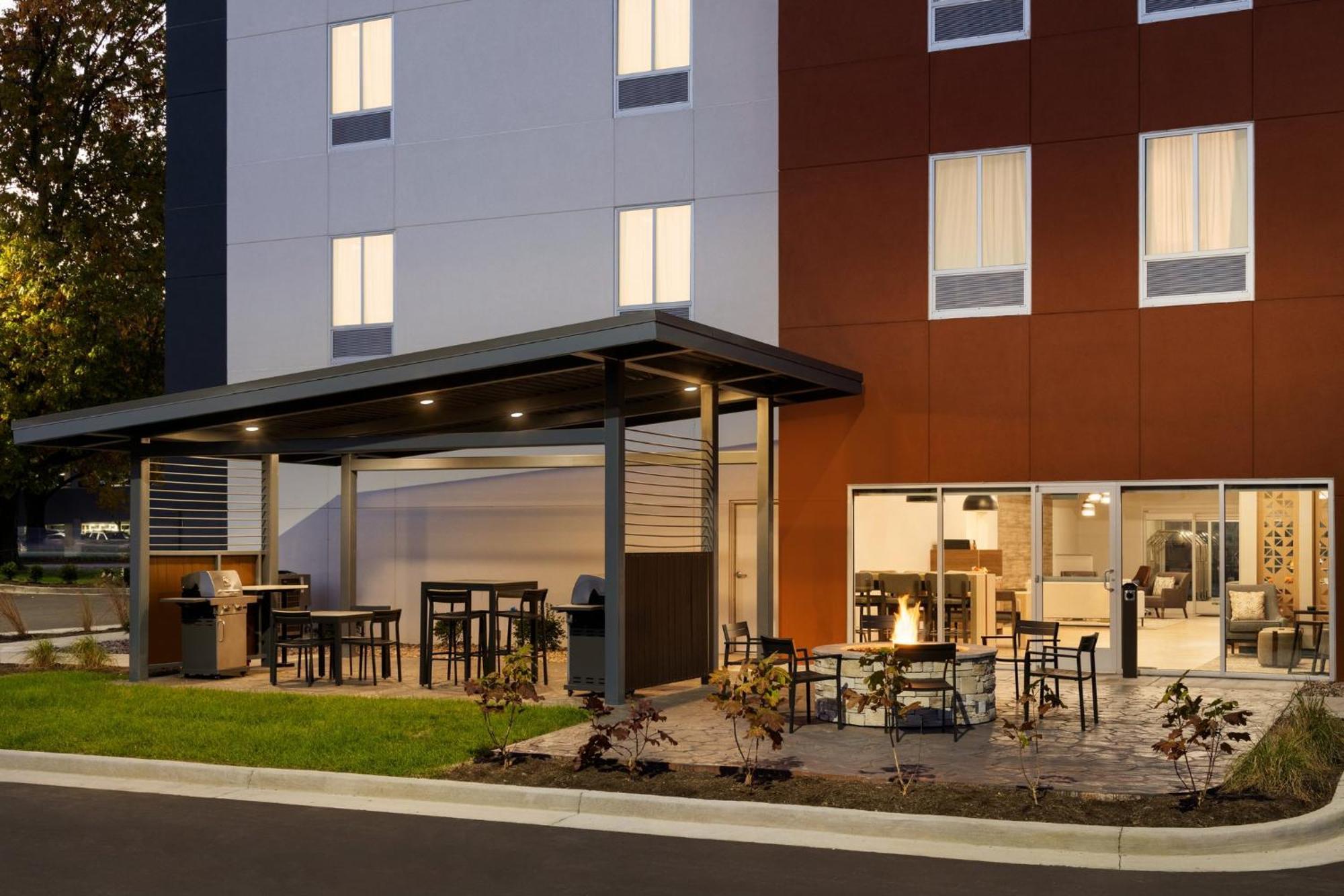 Candlewood Suites Perry-National Fairground Area By Ihg Ngoại thất bức ảnh
